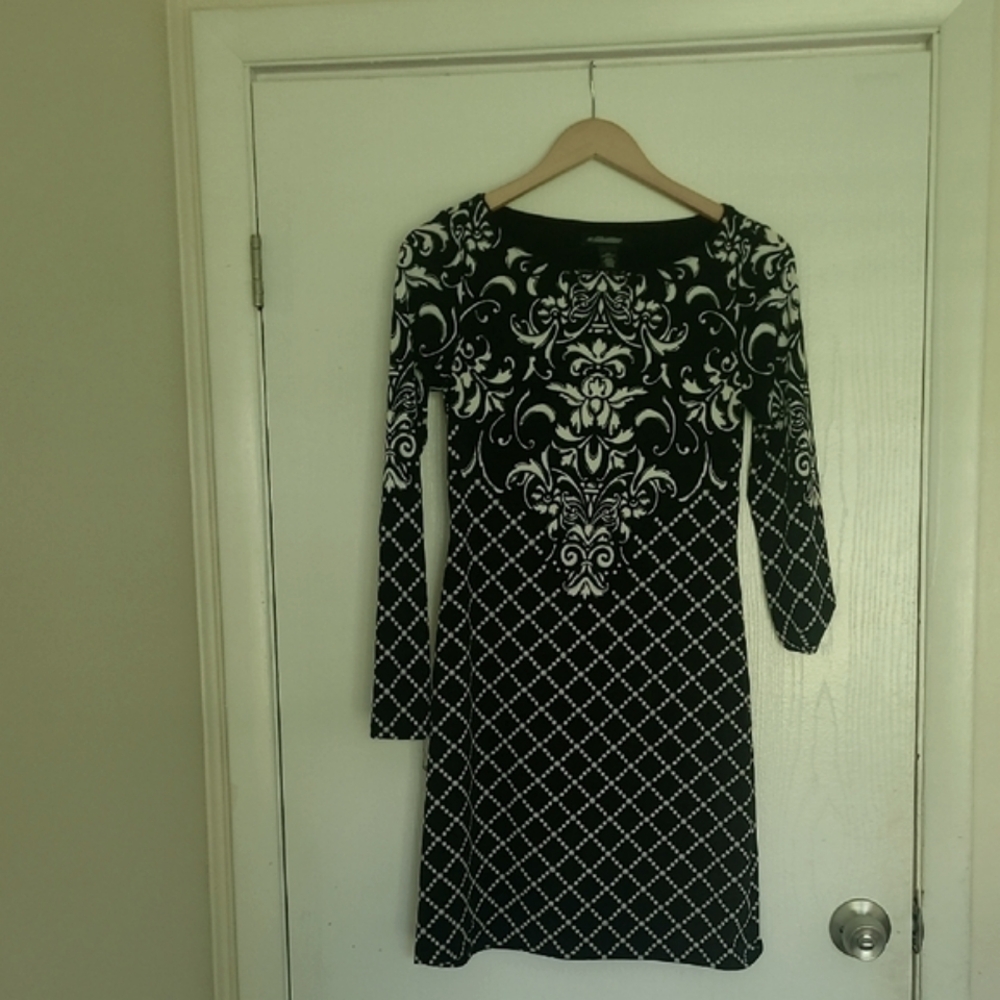 White House Black Market Black and White Long Sleeve Sheath Dress